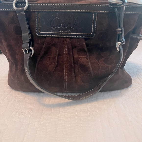 COACH F14000 Signature C Embossed Chocolate Brown Suede Gallery shoulder tote - Picture 1 of 9